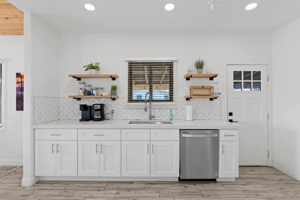 Hummingbird Harmony House With Bbq And Hot Tub In Downtown Apartamento Phoenix